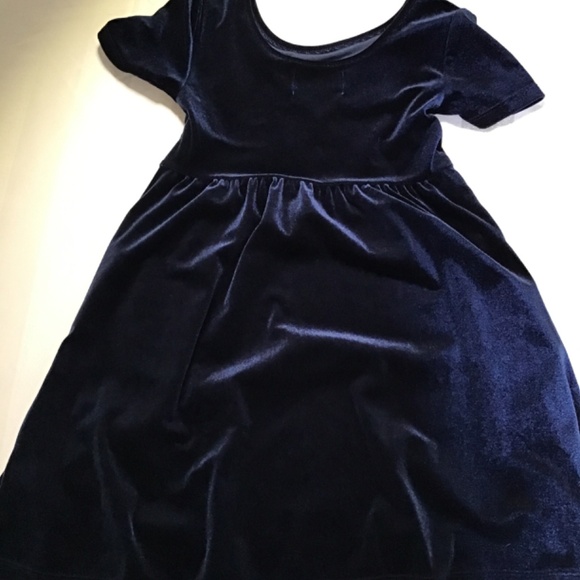 Old Navy, pair of Velvet Dresses, Navy Blue and Emerald, size Girls small 6-7 - Picture 2 of 4